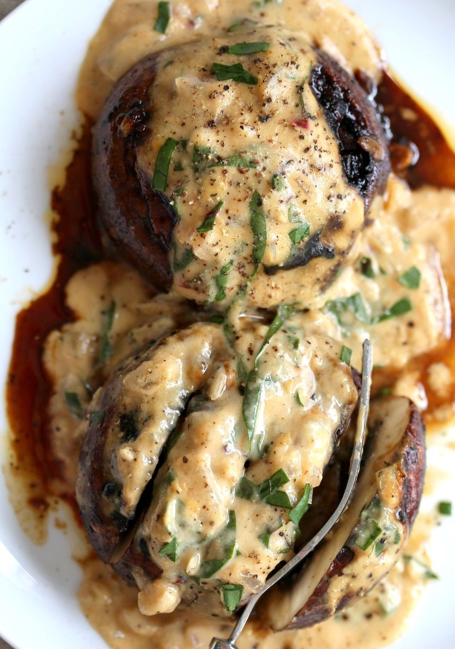 GRILLED PORTOBELLO MUSHROOMS WITH GARLIC SAUCE EASYRECIPES MUSHROOM