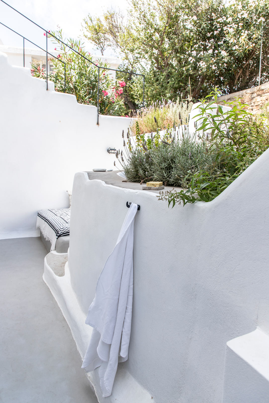 ������� ����� ������ ������ Bobotis-Tinos-3.jpg