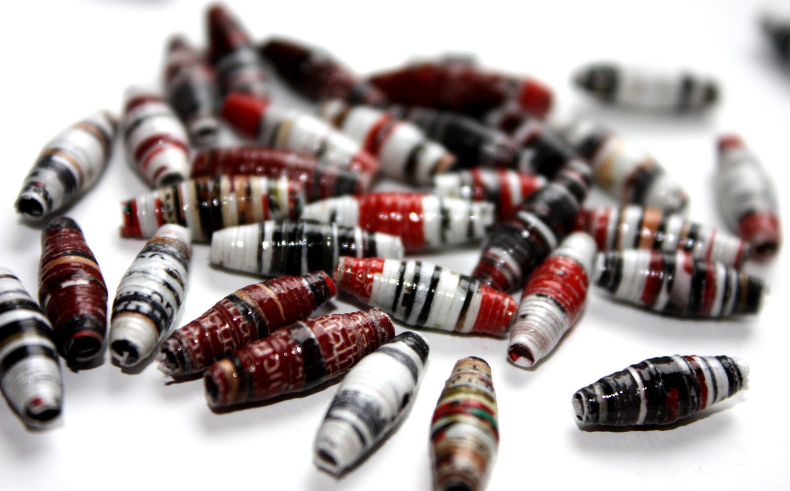 AIF Design Paper Beads!