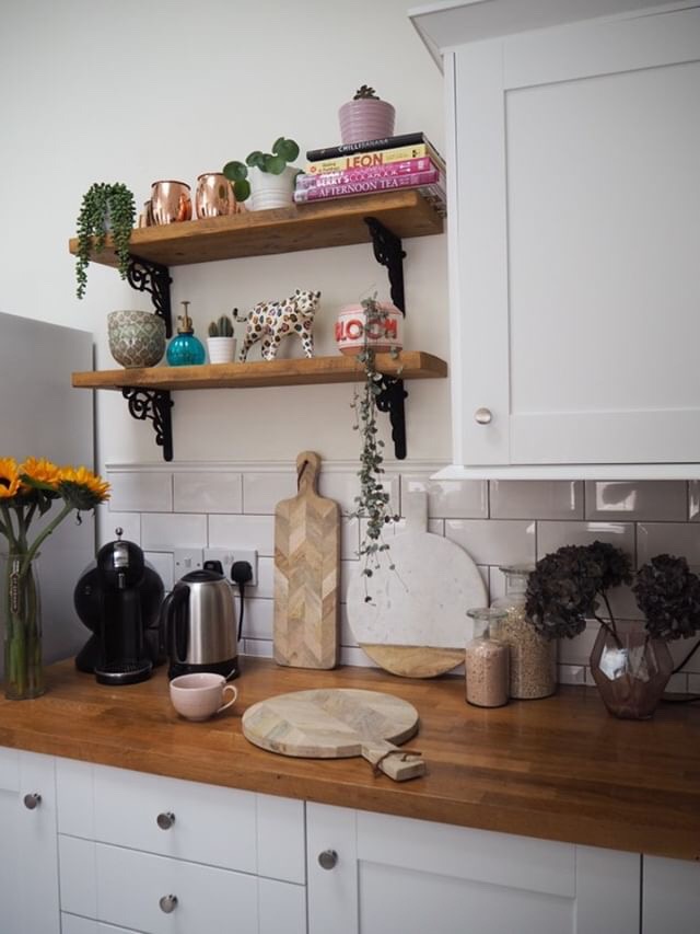 8 must-have items for styling kitchen shelves* | Dove Cottage