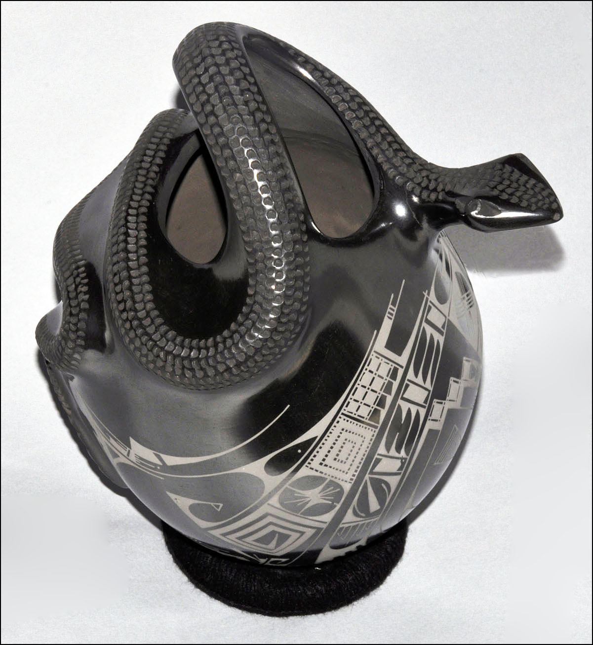 Wilford's Buying Journal: Black Snake Pot from Mata Ortiz