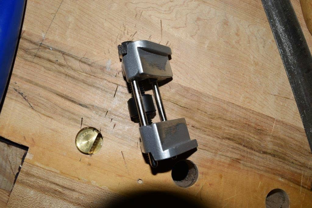 The Valley Woodworker Fettling and using my new side clamping honing guide