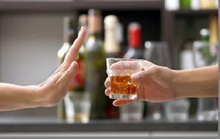 Menghindari minimum alkohol - berbagaireviews.com