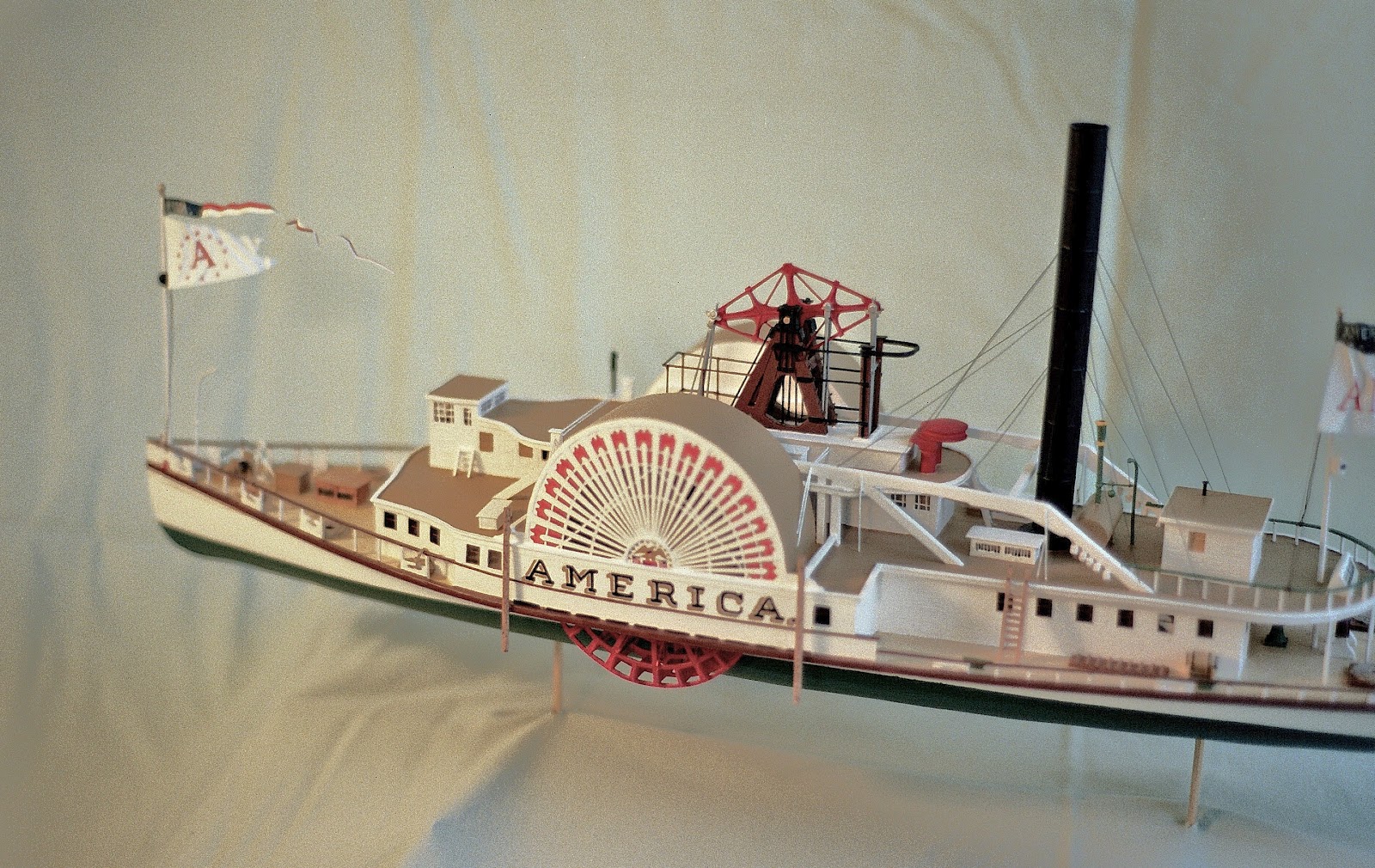 Hudson River Model Steamboats Building the towboat AMERICA c.1853 / A Maritime Collectible