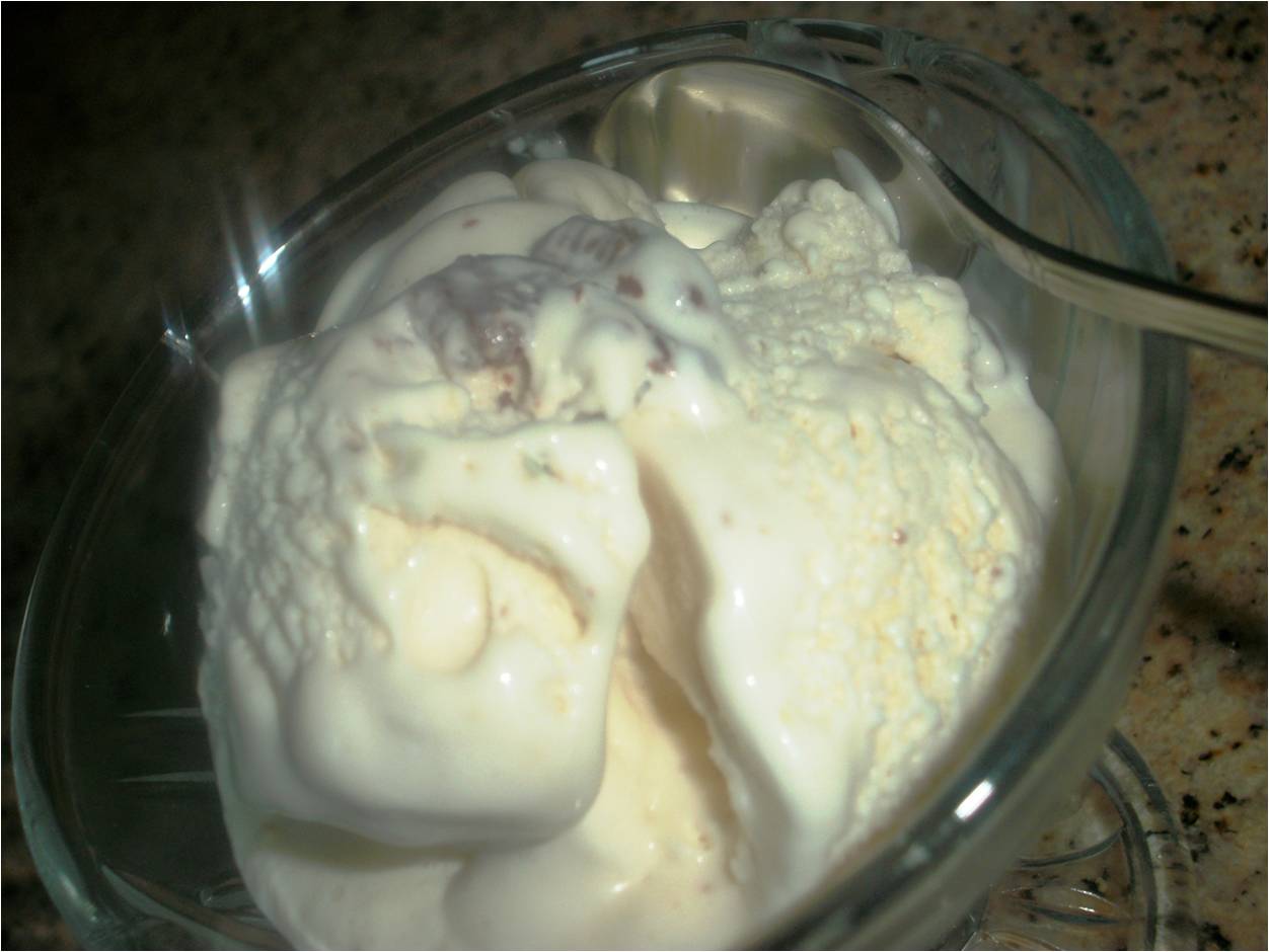 Noel Collections White Chocolate Icecream