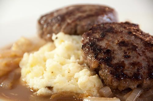 Things wot I Made Then Ate: Burger patties and mashed potato, gravy