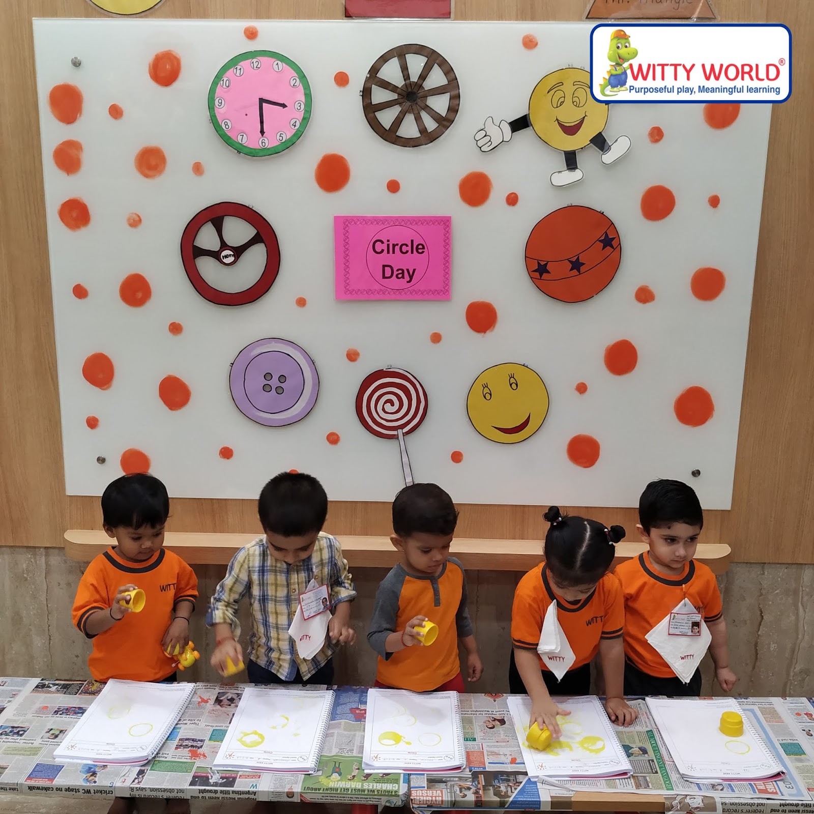 On the top of the World...: Introduction to shape Circle by Playgroup On the top of the World...: Introduction to shape Circle by Playgroup