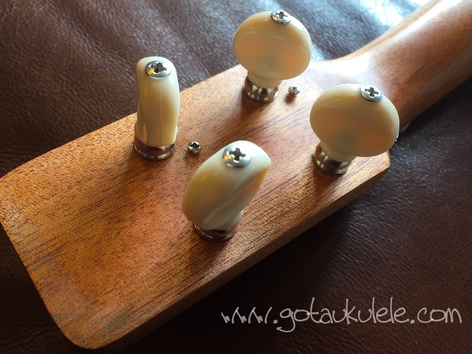 Swapping Ukulele Tuning Pegs