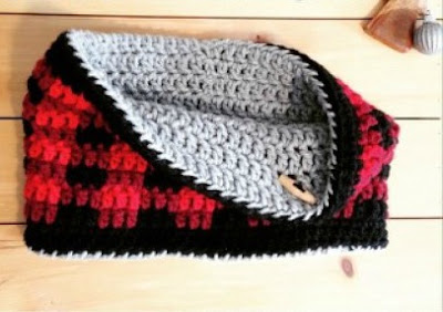 8 Free Plaid Crochet Projects