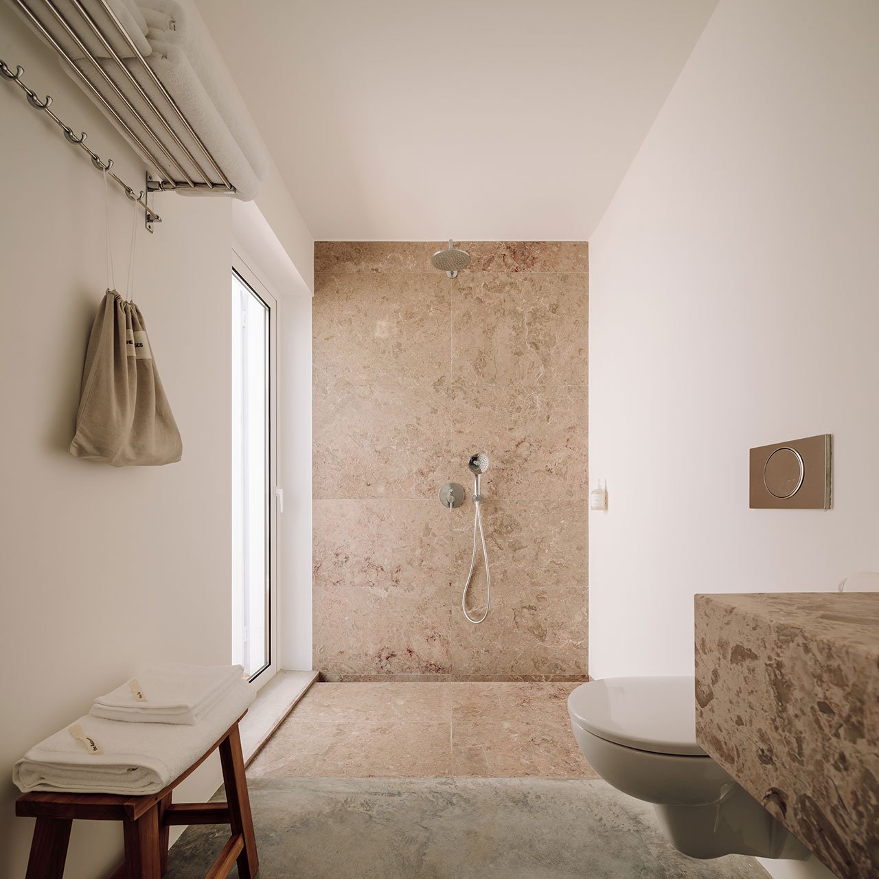    37_f_casa_um_francis