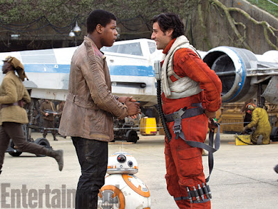 Star Wars The Force Awakens John Boyega and Oscar Isaac Entertainment Weekly Image