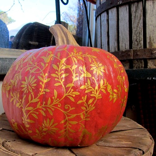 Dishfunctional Designs: Beautiful Painted & Decoupaged Pumpkins