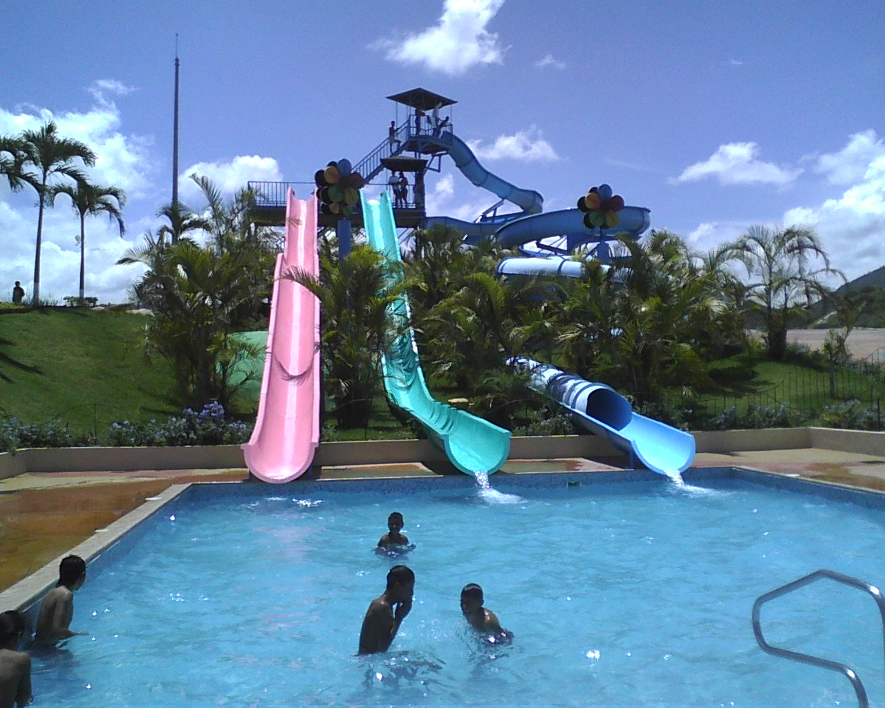 Instituto Nacional de Educación Diversificada Excursión a Splash San