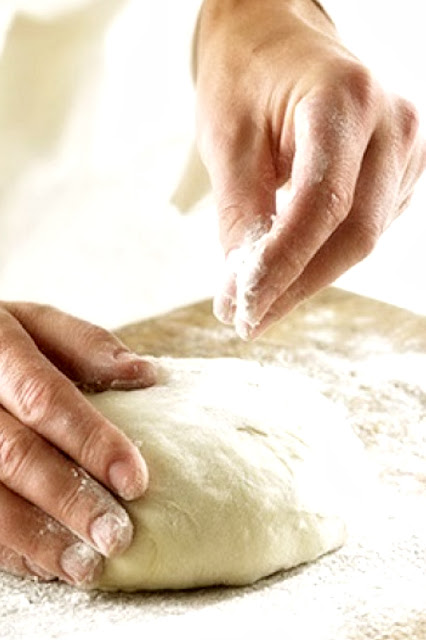 Pizza Bonci Fatta In Casa La Video Ricetta Originale Dell Impasto Il Solletico Nel Cuore