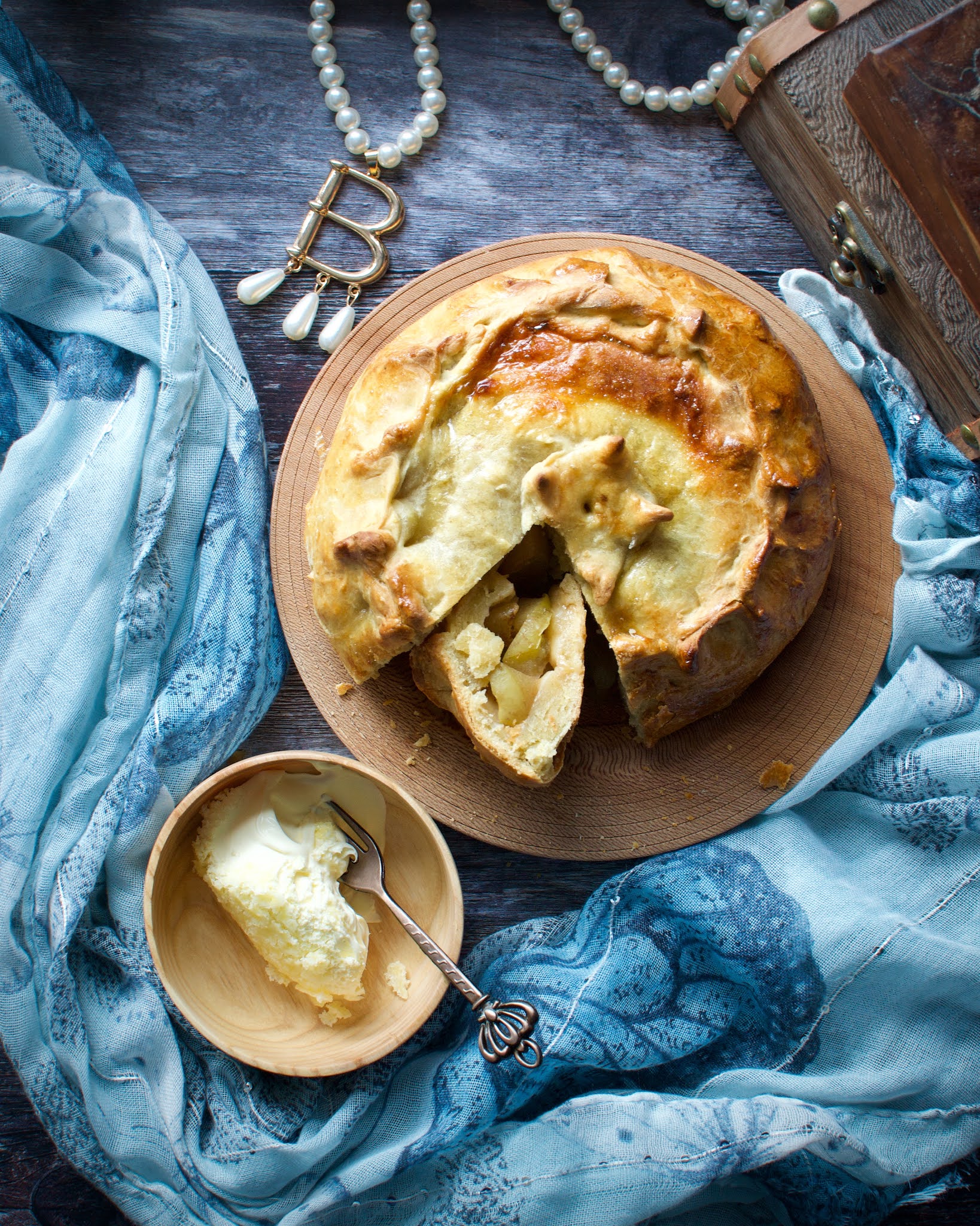 Anne Boleyn s Tudor Apple Pie