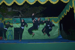 Lestarikan Budaya, Kades Karyasari & MAPPEGAS Gelar Pagelaran Pencak Silat" Lestarikan Budaya, Kades Karyasari & MAPPEGAS Gelar Pagelaran Pencak Silat"