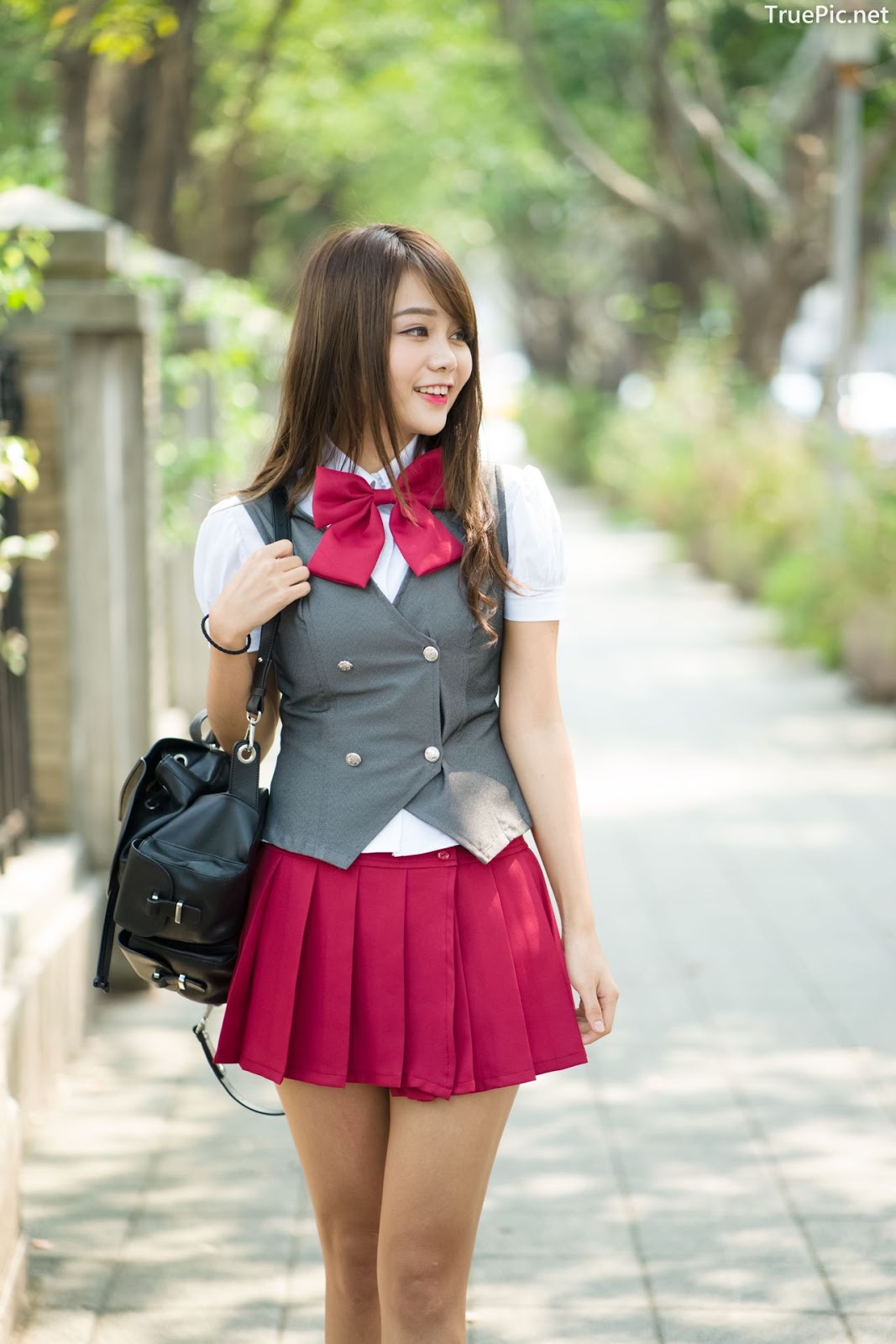 Image-Taiwan-Social-Celebrity-Sun-Hui-Tong-孫卉彤-A-Day-as-Student-Girl-TruePic.net- Picture-75