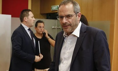 «Πέτσινες» ειδήσεις