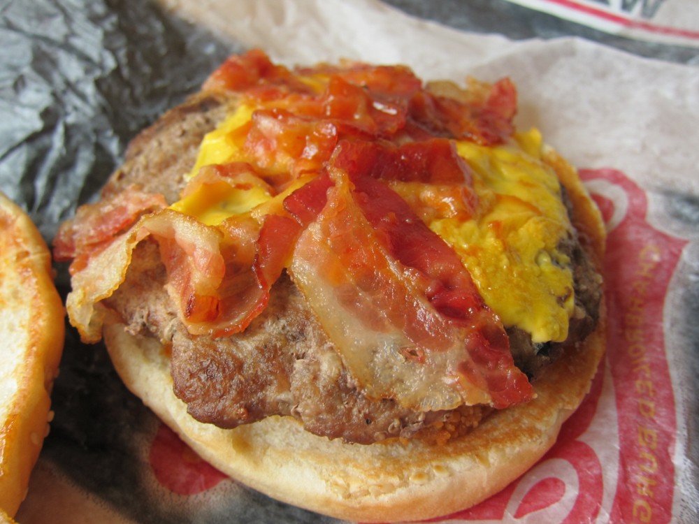Review Carl's Jr. Western XTra Bacon Cheeseburger