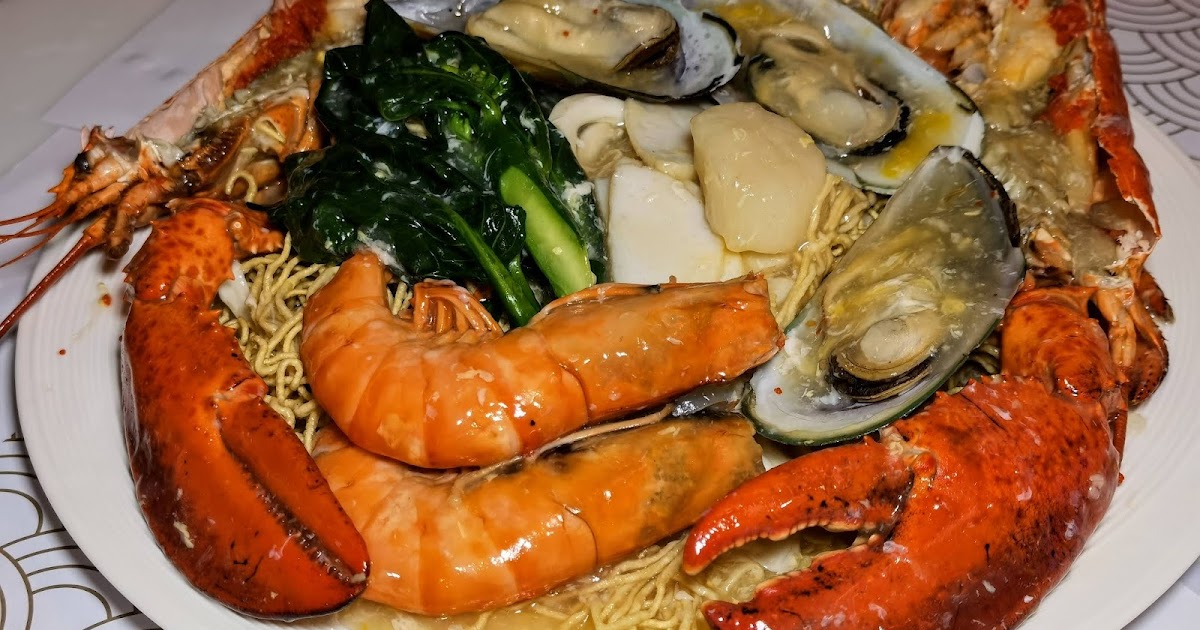 The Fortune Cookie Restaurant 🥠 Muslim Owned HALAL Chinese Western