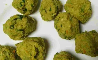 Round shape hara bhara kabab mixture ball