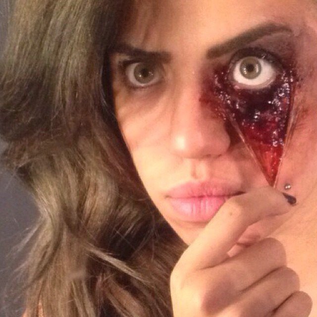 خيرية اتجاهل الإنتقادات السيئة والشهرة ضمنتها المدينة