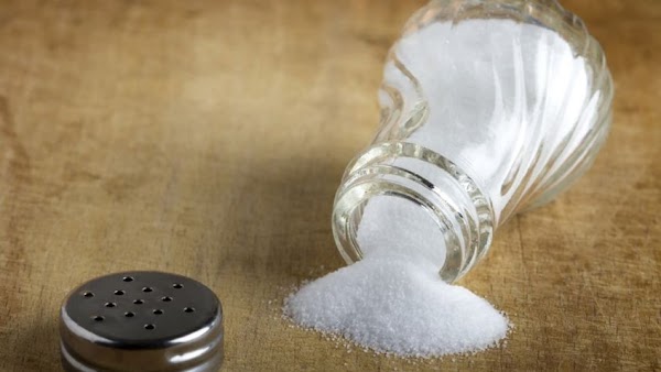Conozca las consecuencias graves de consumir sal en exceso