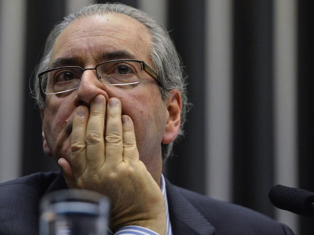 Câmara cassa mandato de Eduardo Cunha por 450 votos a 10