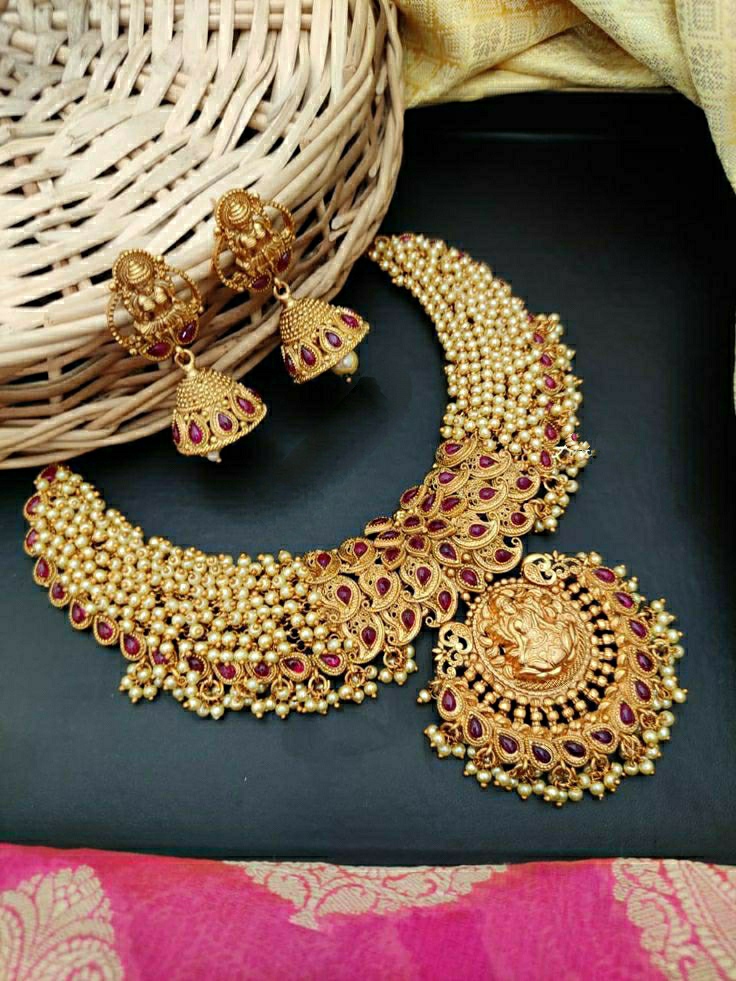 South Indian gold necklace