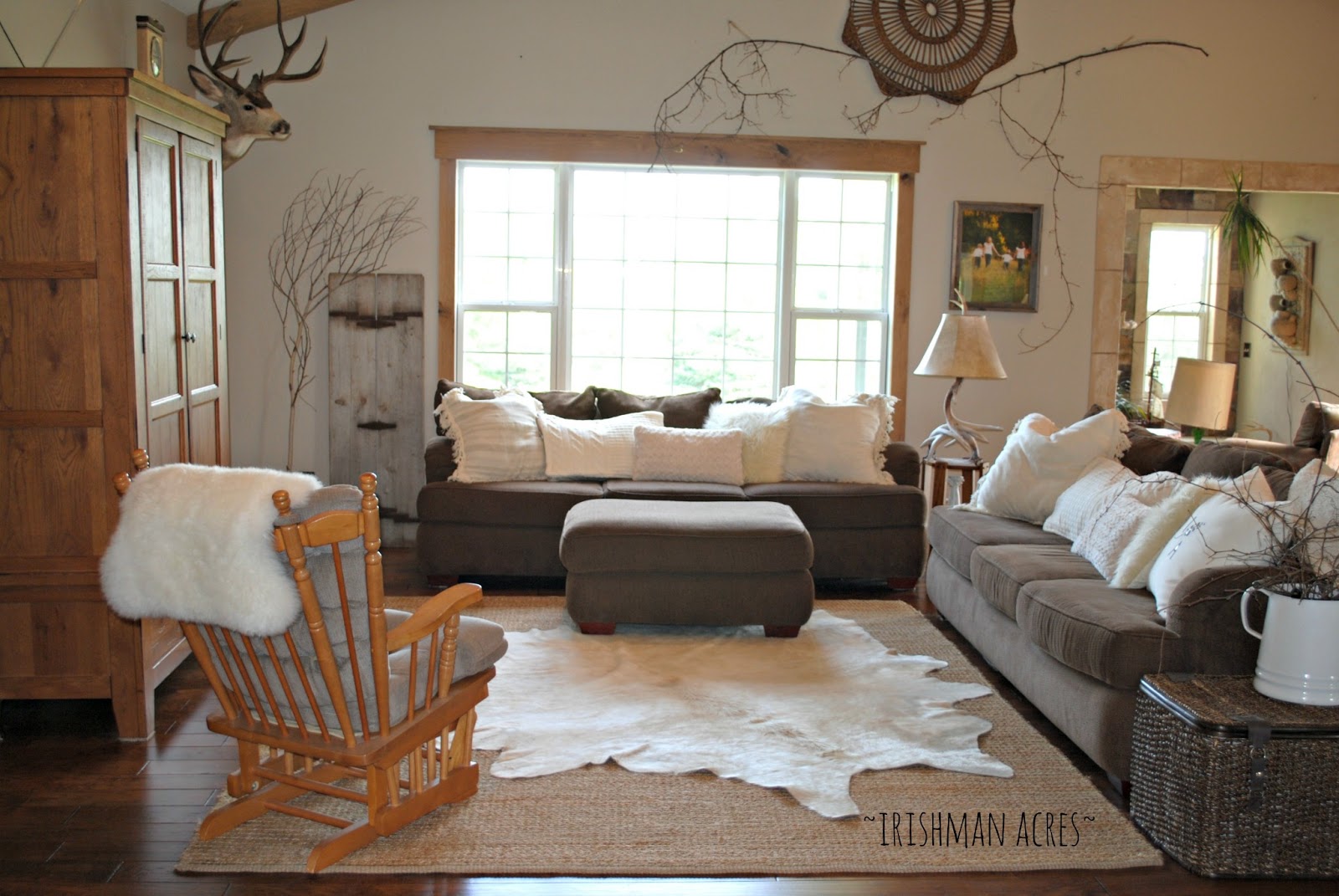 Irishman Acres June 2017 I Just Wanted To Re Style This Room By Adding Diffe Accessories Rugs Pillows Lamps Sidetables Etc