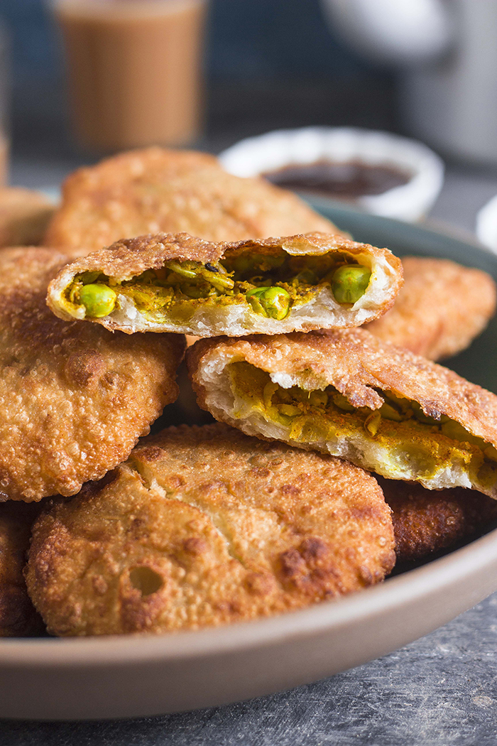 matar kachori, green peas stuffed kachori