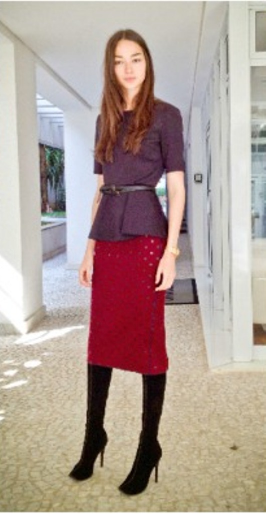 saia lapis com bota cano alto