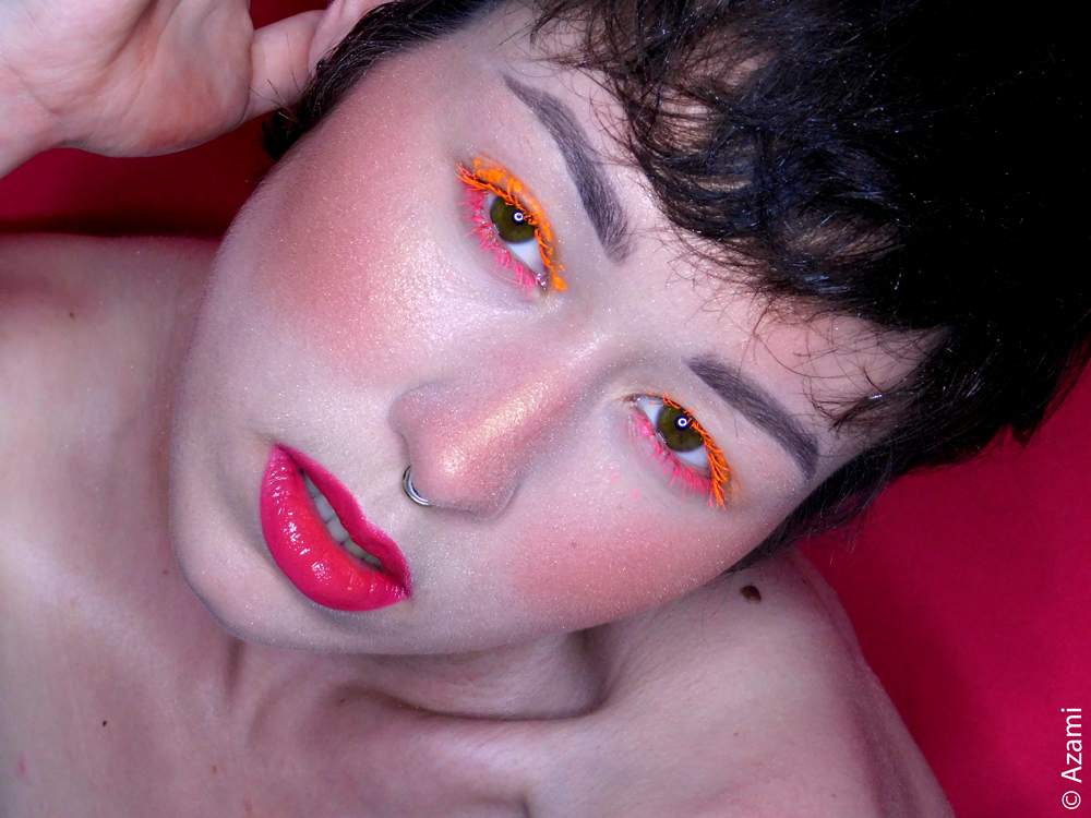 Beach/itch Babe Makeup Look - L.A. Girl Just Blushing - Just Because and Just For Fun - NYX Cosmetics Duochrome Highlighter Synthetica - PaintGlow UV Eye Mascara Neon Orange, Neon Pink - Maybelline Color Sensational Matte Fiery Fuchsia - Body Shop Matte Clay Foundation Havana Sand - Paris & London Makeup Artist & Blogger Beach/itch Babe Makeup Look - L.A. Girl Just Blushing - Just Because and Just For Fun - NYX Cosmetics Duochrome Highlighter Synthetica - PaintGlow UV Eye Mascara Neon Orange, Neon Pink - Maybelline Color Sensational Matte Fiery Fuchsia - Body Shop Matte Clay Foundation Havana Sand - Paris & London Makeup Artist & Blogger