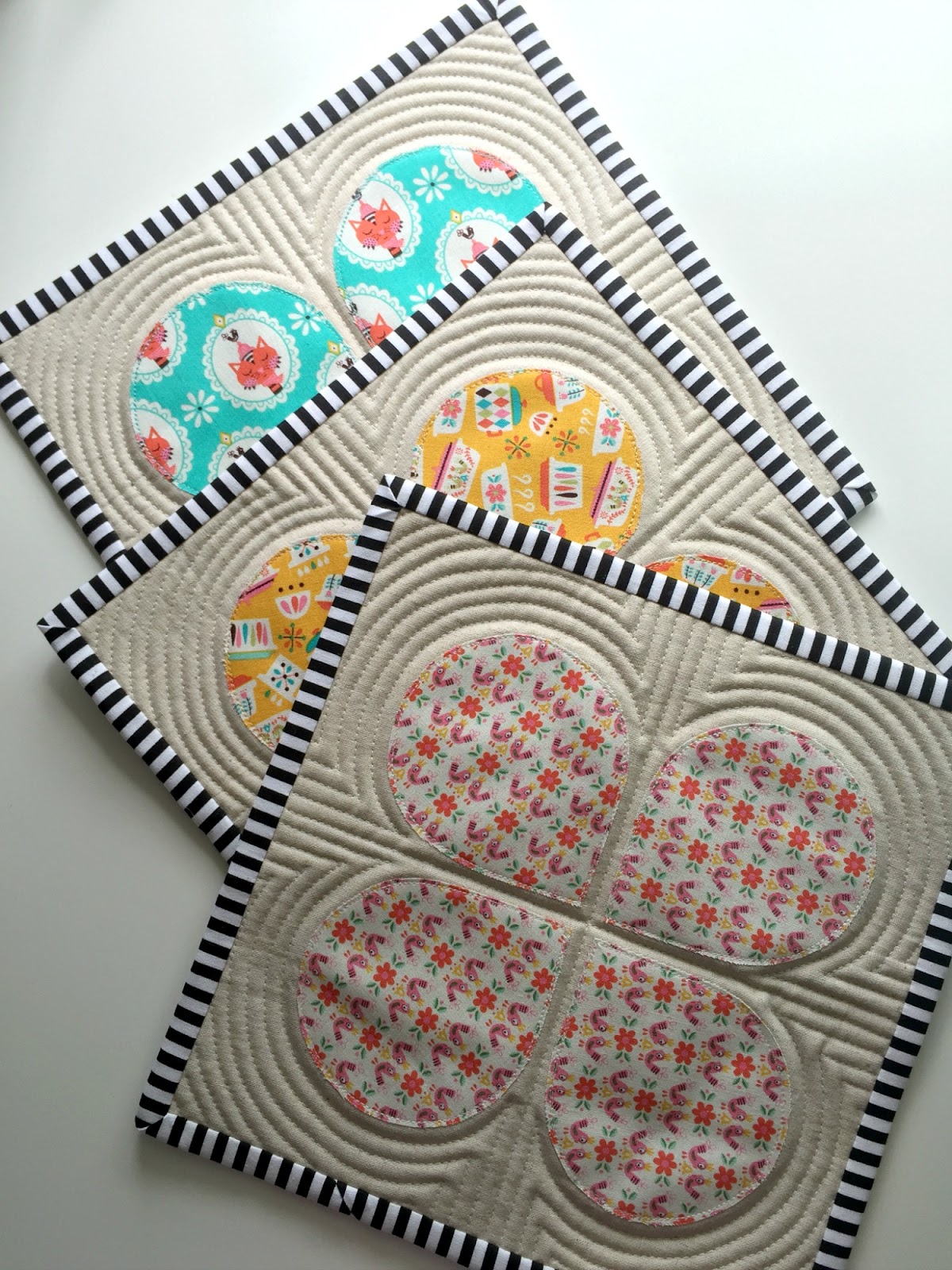 Retro Teardrop Trivet {Free Pattern} Samelia's Mum