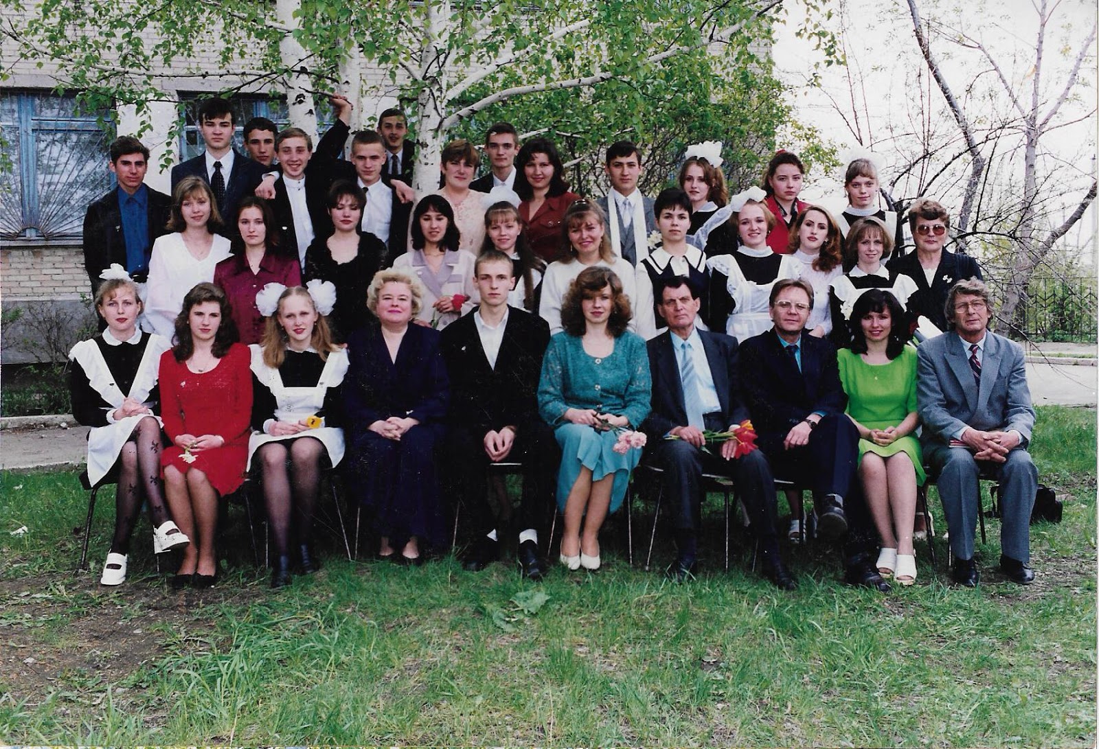 алчевск выпуск 1998. алтунинская школа вачский район. ср школа 2 скопин выпуск 1998. выпуск 1998 няшабож. выпускники 1998 года школа номер 20 врангель.