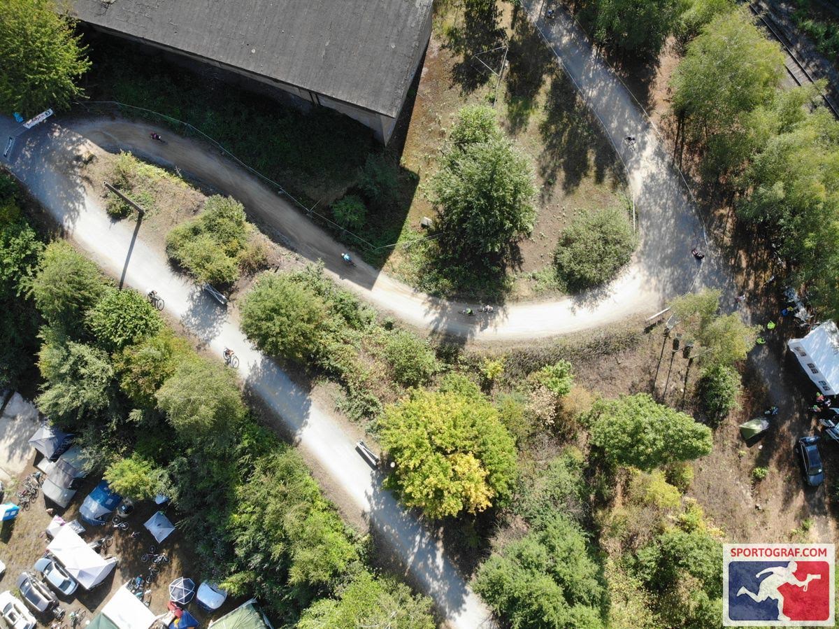 Nrw Aktuell Tv Verdachtige Tasche Im Duisburger Forum Sorgt Fur