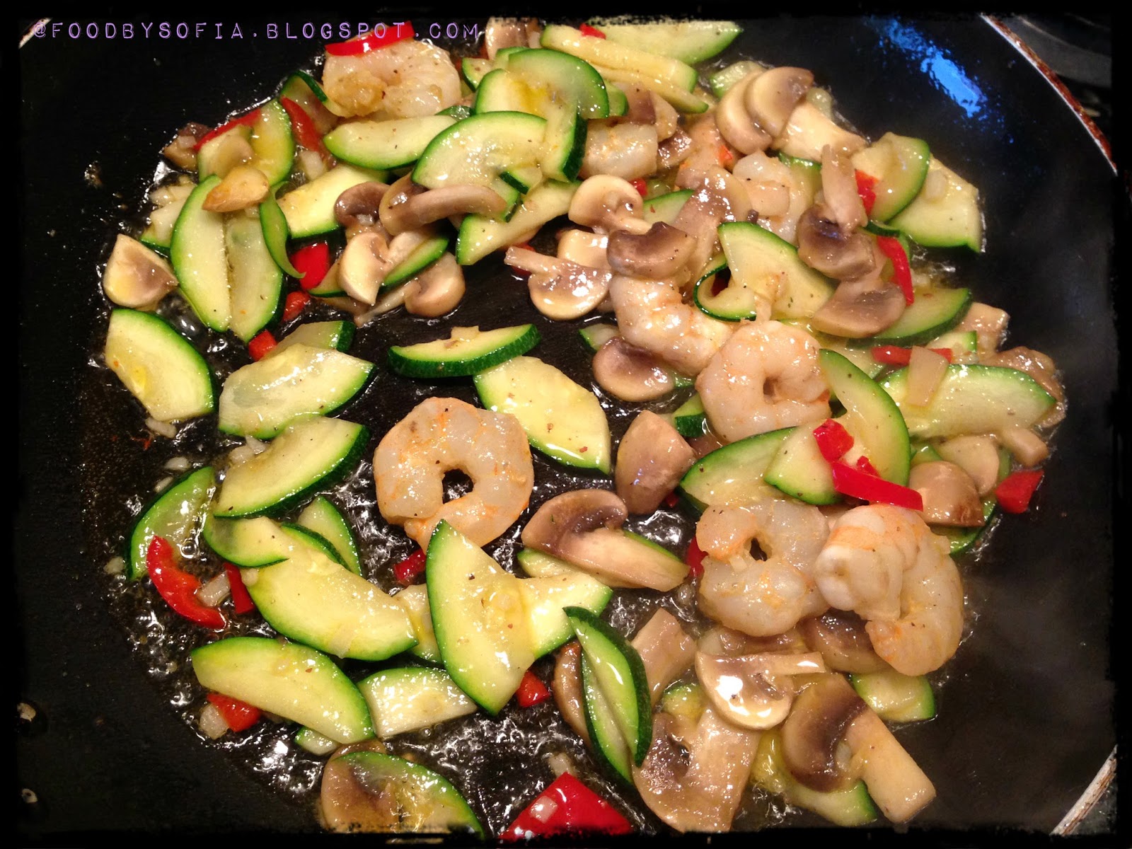 Camarão com leite de coco e arroz basmati de açafrão