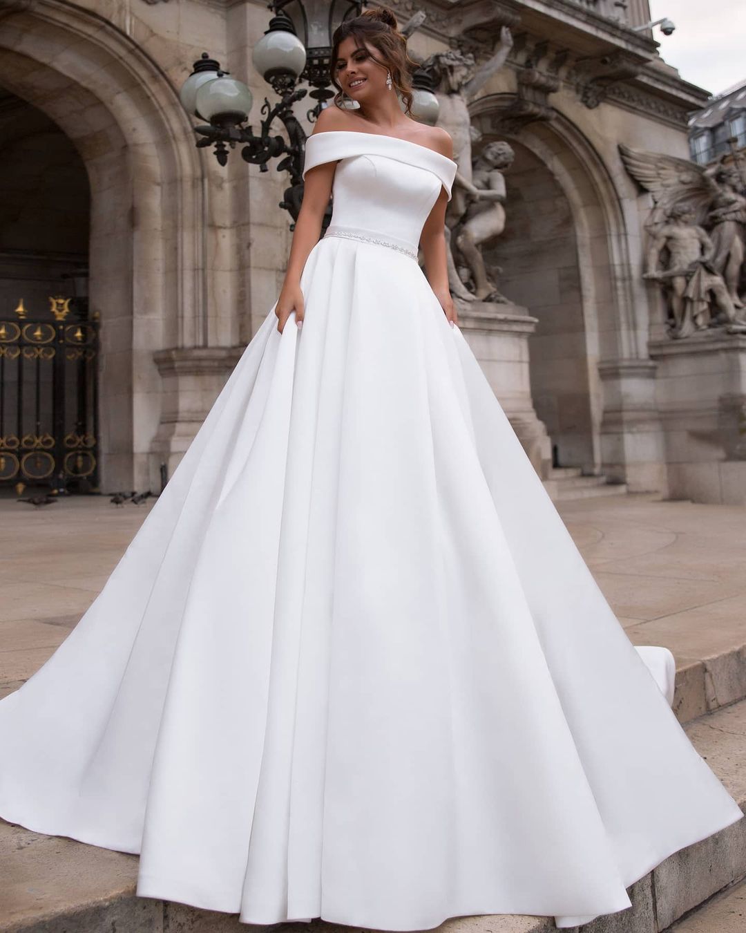 Classic but Fabulous 2021 wedding dresses. | MÉLÒDÝ JACÒB