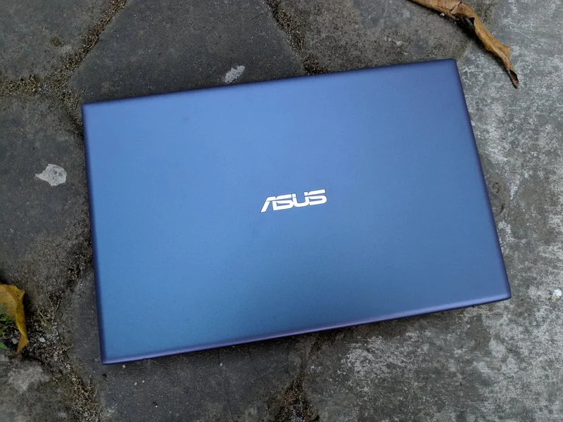 Review Asus Vivobook Ultra A412FA EK303T, Laptop Ringkas Colorful untuk Generasi Muda!