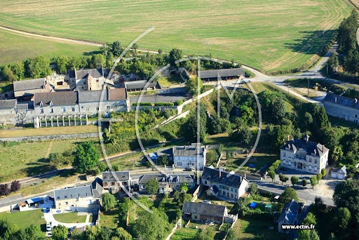 Les Châteaux Royaux , Seigneuriaux et les villes Royales, Historique en