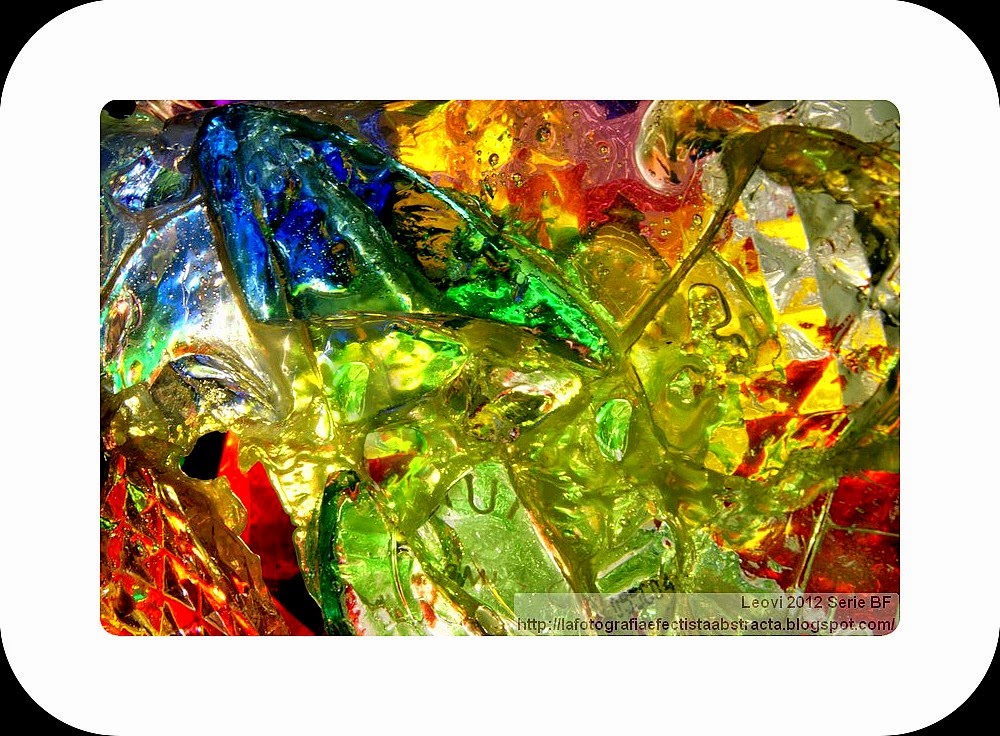 Foto Abstracta 3163 Estoy al borde de un ataque al corazón - I'm on the edge of a heart attack Foto Abstracta 3163 Estoy al borde de un ataque al corazón - I'm on the edge of a heart attack