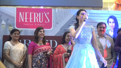 karishma-opens-neerus-store