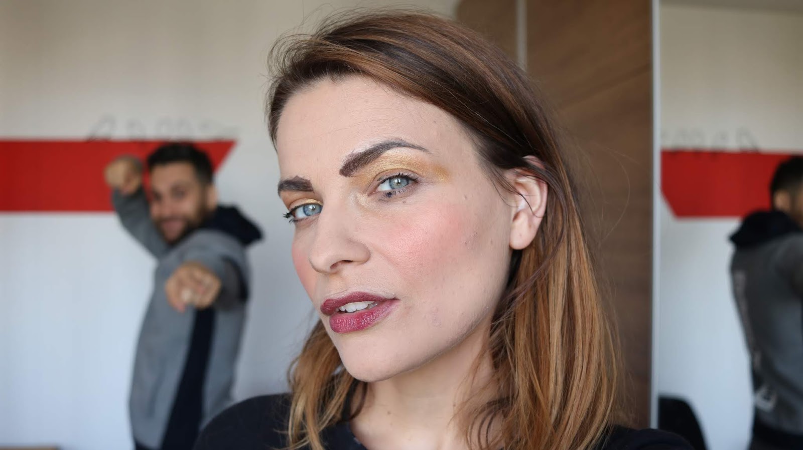 Tellement Vrai Ma Beauté Est Un Handicap Un spécialiste me maquille... - Beauté Blog