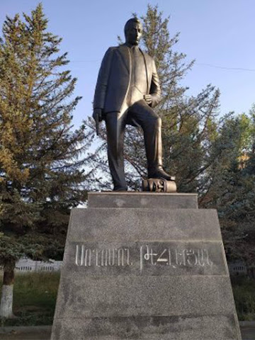 Ermenistan'daki Heykel Ermenistan'daki Heykel