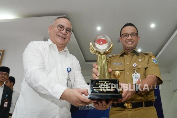 Anies Dapat Penghargaan Seabrek, Tapi Sepi Pemberitaan Media Anies Dapat Penghargaan Seabrek, Tapi Sepi Pemberitaan Media