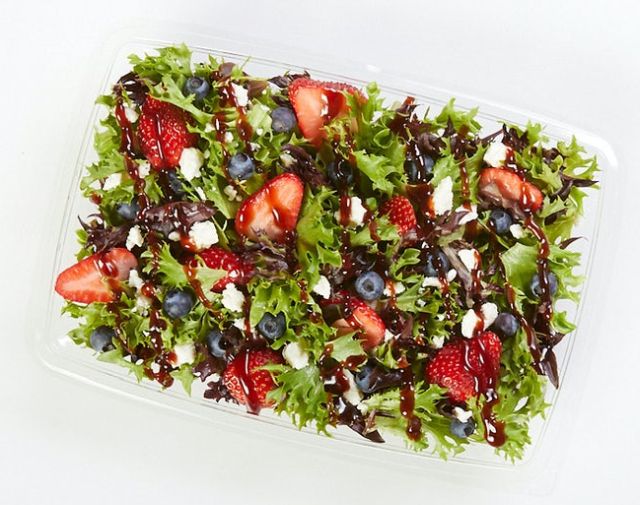 Blaze Pizza Launches New Fresh Berry Salad