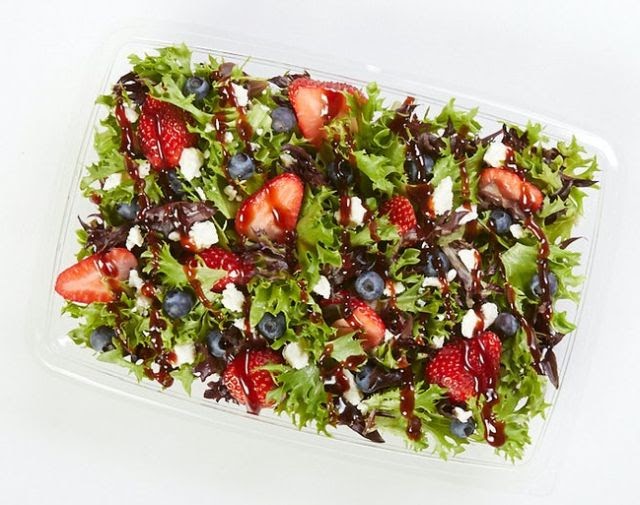 Blaze Pizza Launches New Fresh Berry Salad