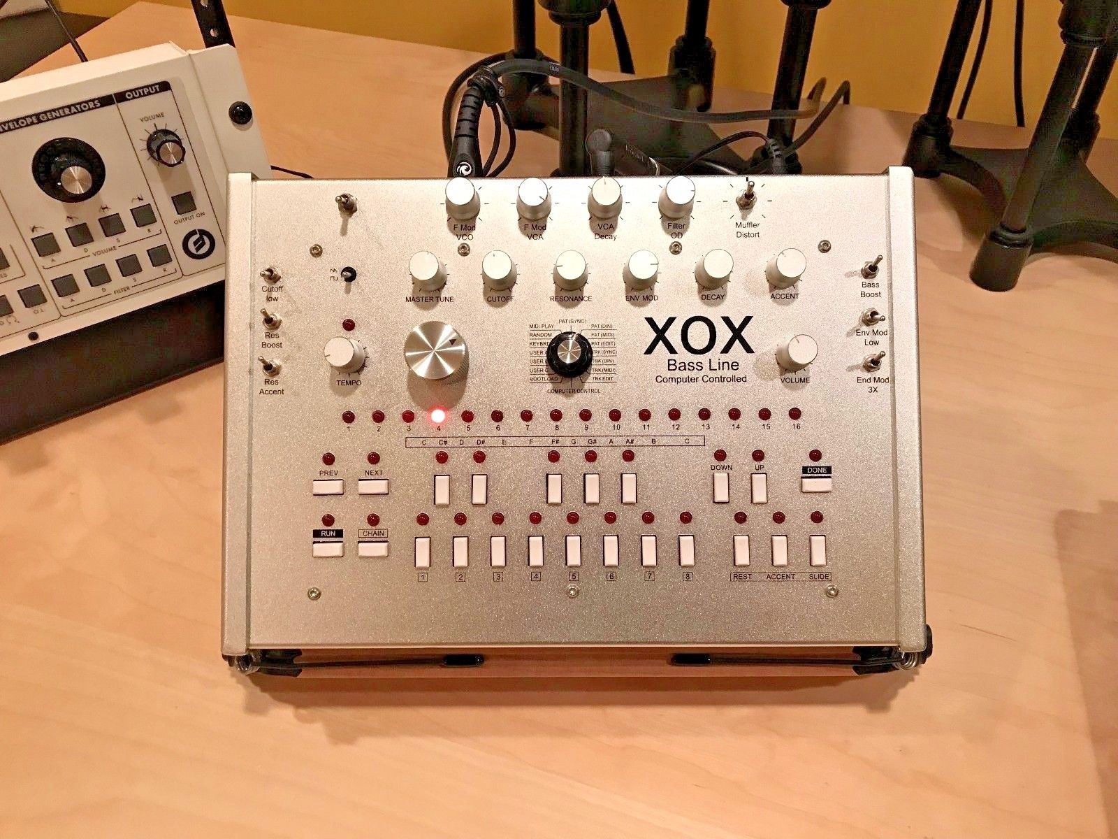 MATRIXSYNTH X0xb0x / Xoxbox TB303 Analog Synthesizer with 11 Atomic Mods