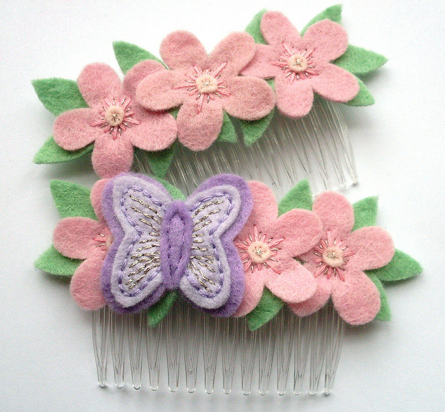 https://makeetc.com/blogs/kids-craft-ideas/felt-butterfly-flower-barrettes