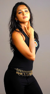 actress anushka hot pics